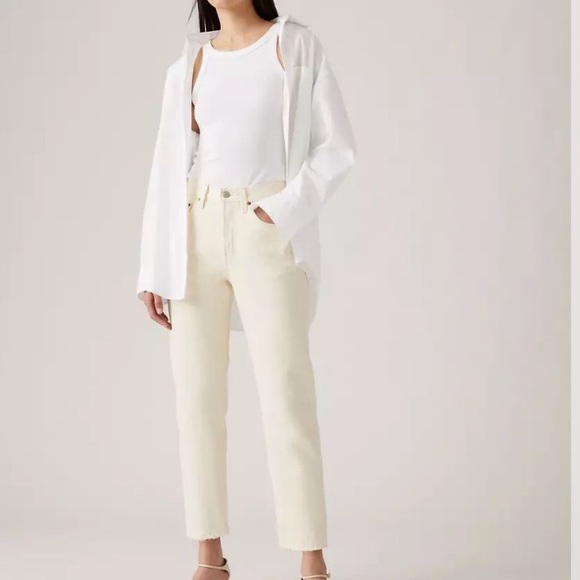 Levi's Women's Straight Leg Off-White Jeans - Preloved - Picture 1 of 12